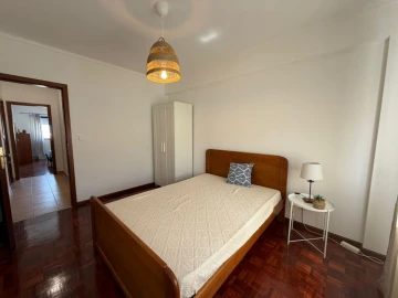 Apartamento T2 para Arrendamento em Ericeira