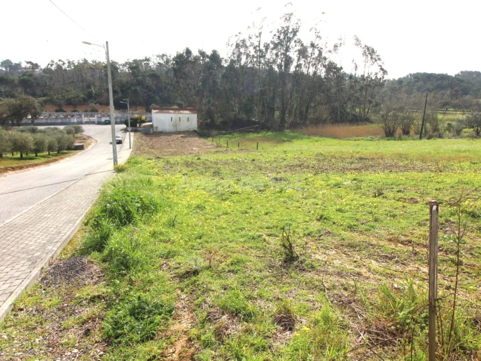 Terreno P/ Prédio para Venda em Parceiros e Azoia Foto 8