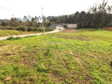 Terreno P/ Prédio para Venda em Parceiros e Azoia