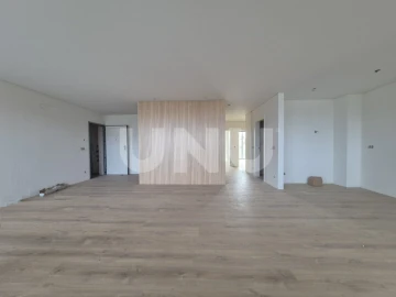 Apartamento T2 para Venda em Glória e Vera Cruz