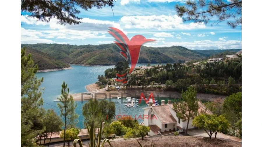 Terreno para Venda em Serra e Junceira Foto 9