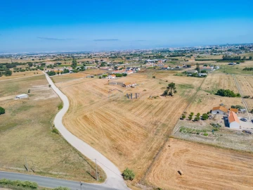 Terreno para Venda em Atalaia e Alto Estanqueiro-Jardia