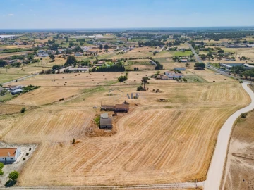 Terreno para Venda em Atalaia e Alto Estanqueiro-Jardia