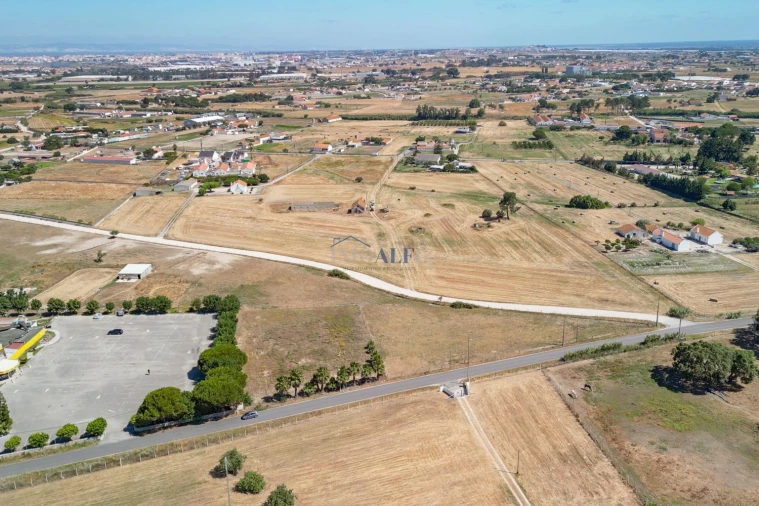 Terreno para Venda em Atalaia e Alto Estanqueiro-Jardia Foto 14