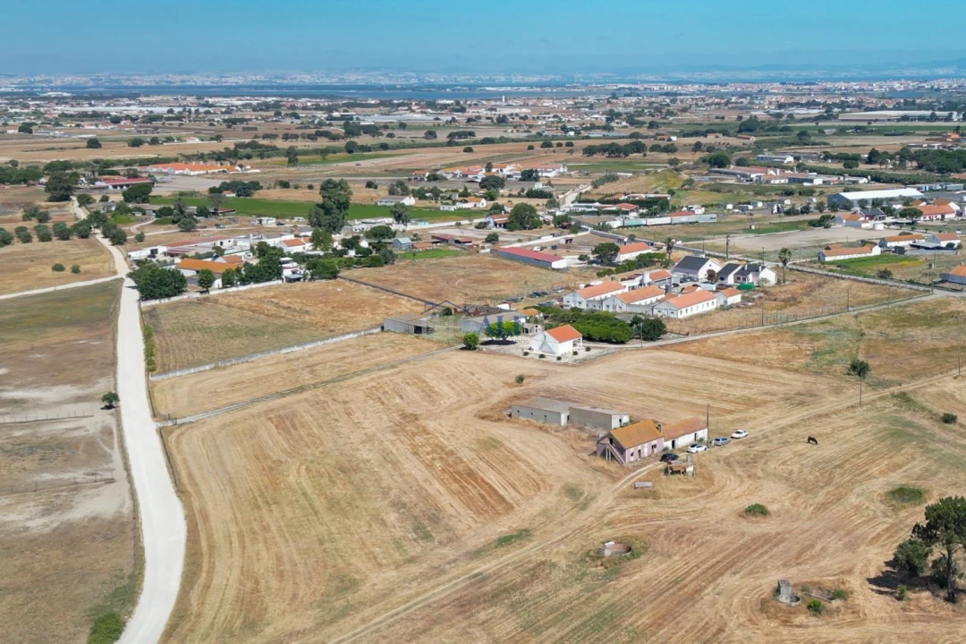Terreno para Venda em Atalaia e Alto Estanqueiro-Jardia Foto 13