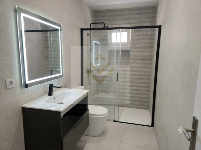 Moradia T4 para Venda em Fiães Foto 13