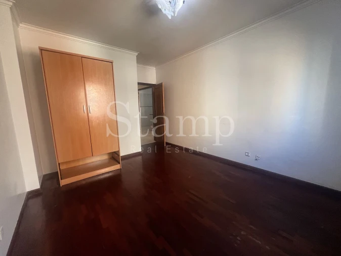 Apartamento T2 para Venda em Algueirão-Mem Martins Foto 16