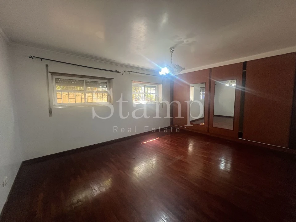 Apartamento T2 para Venda em Algueirão-Mem Martins Foto 11