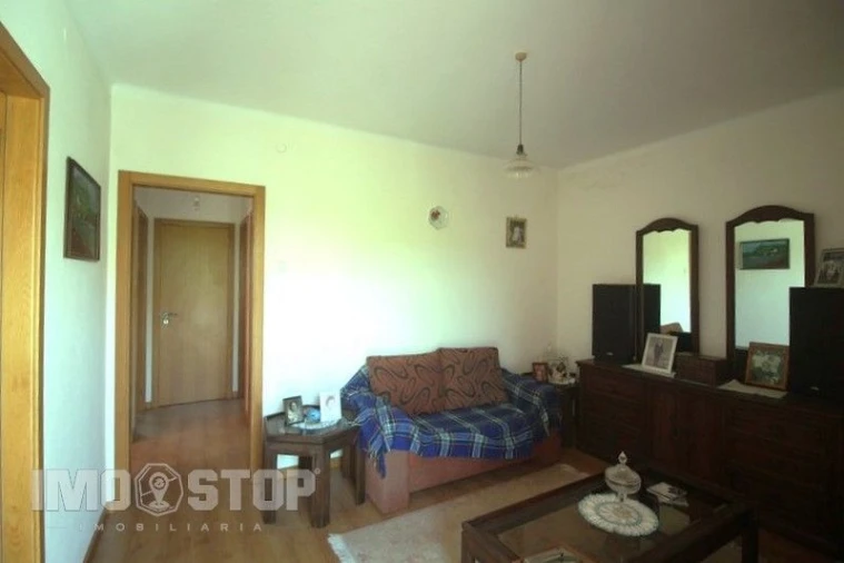 Moradia T2 para Venda em Angeja Foto 4