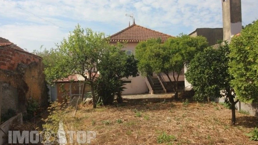 Moradia T2 para Venda em Angeja
