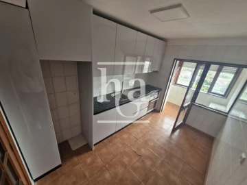 Apartamento T2 para Venda em Fânzeres e São Pedro da Cova