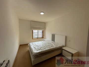 Apartamento T2 para Venda em Mafamude e Vilar do Paraíso