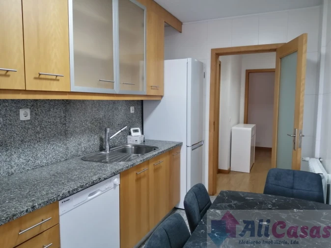 Apartamento T2 para Venda em Mafamude e Vilar do Paraíso Foto 6