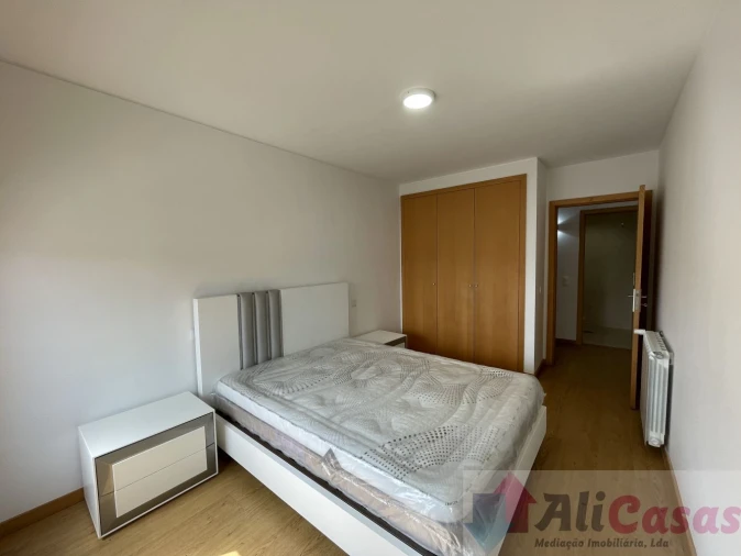 Apartamento T2 para Venda em Mafamude e Vilar do Paraíso Foto 16