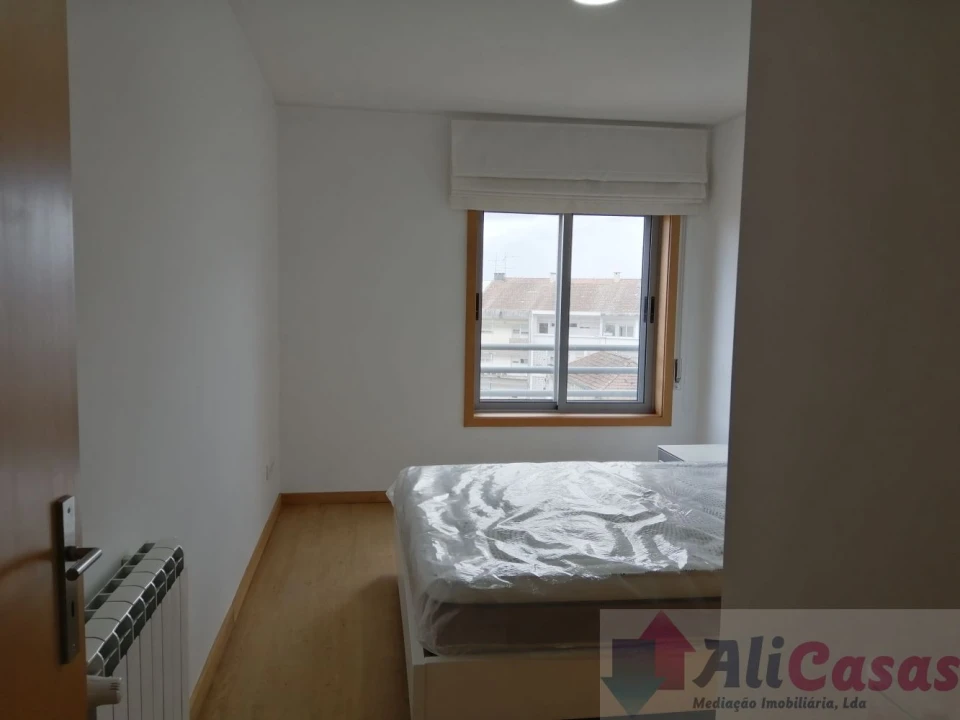 Apartamento T2 para Venda em Mafamude e Vilar do Paraíso Foto 22