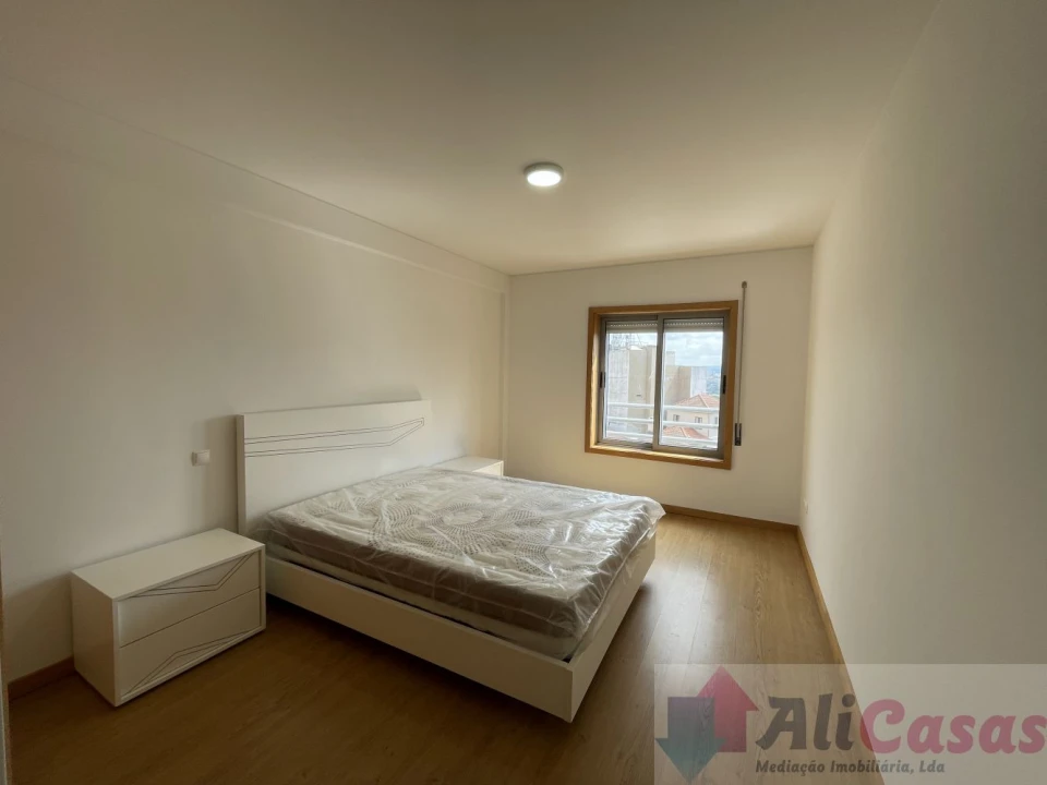 Apartamento T2 para Venda em Mafamude e Vilar do Paraíso Foto 19