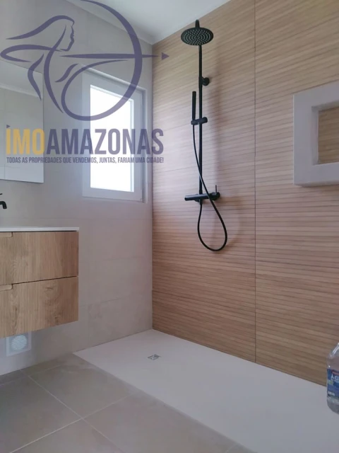 Moradia T3 para Venda em Alcantarilha e Pêra