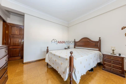 Apartamento T4 para Venda em Penha de França