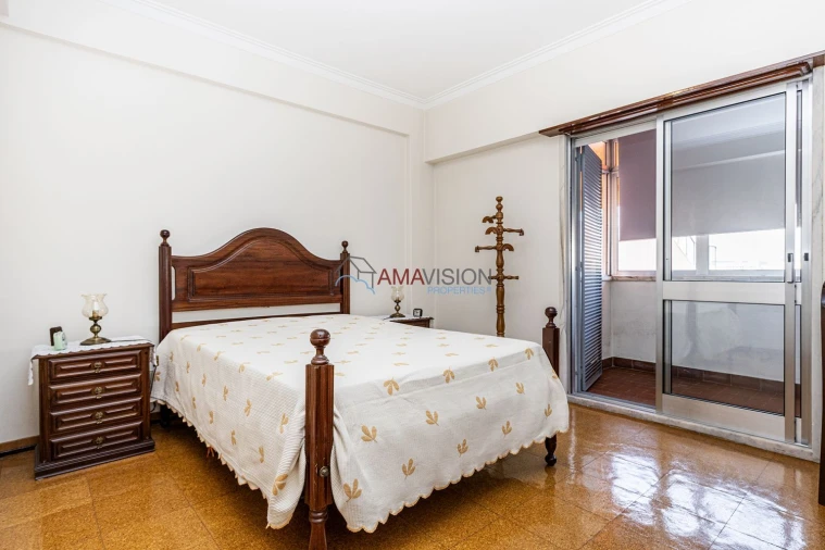 Apartamento T4 para Venda em Penha de França Foto 16