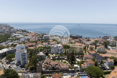 Moradia T7 para Venda em Cascais e Estoril