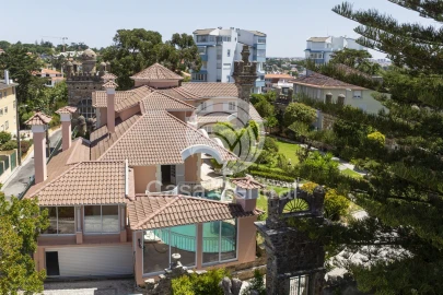 Moradia T7 para Venda em Cascais e Estoril