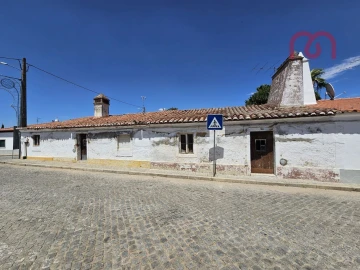 Moradia T3 para Venda em Santo Aleixo