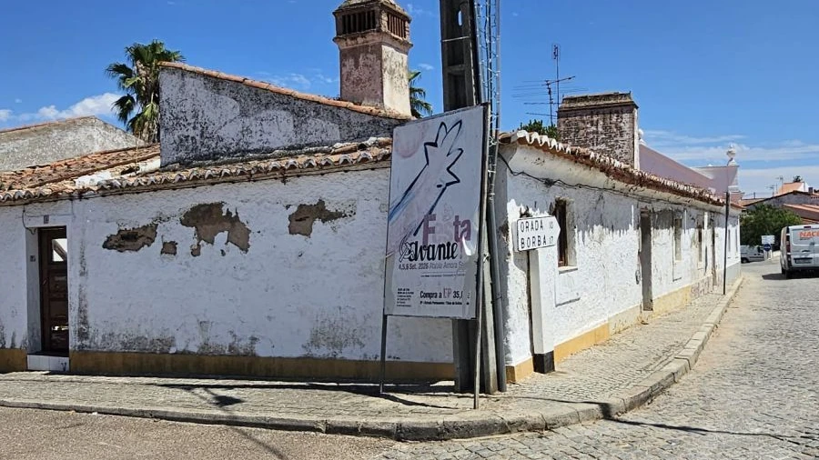 Moradia T3 para Venda em Santo Aleixo