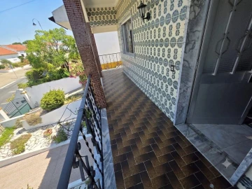 Moradia T6 para Venda em Pego