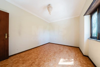 Moradia T3 para Venda em Peral