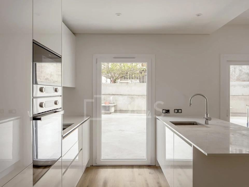 Apartamento T3 para Venda em Almada, Cova da Piedade, Pragal e Cacilhas Foto 20