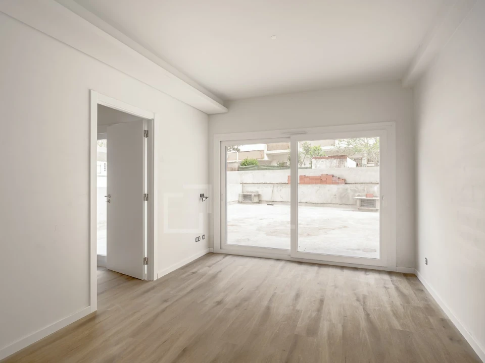 Apartamento T3 para Venda em Almada, Cova da Piedade, Pragal e Cacilhas Foto 22