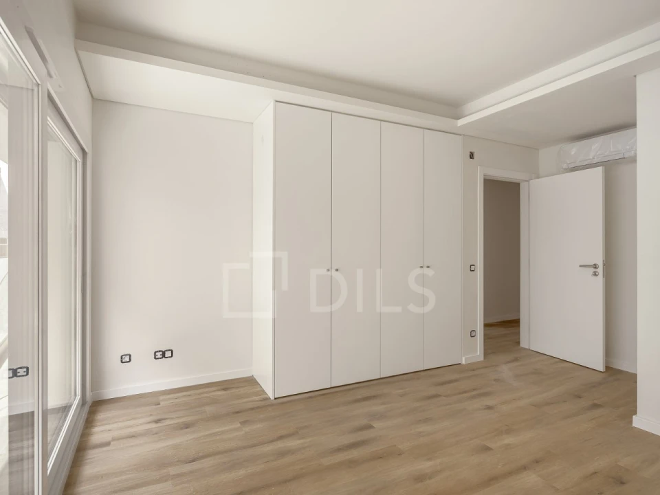 Apartamento T3 para Venda em Almada, Cova da Piedade, Pragal e Cacilhas Foto 33