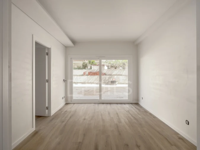 Apartamento T3 para Venda em Almada, Cova da Piedade, Pragal e Cacilhas Foto 27