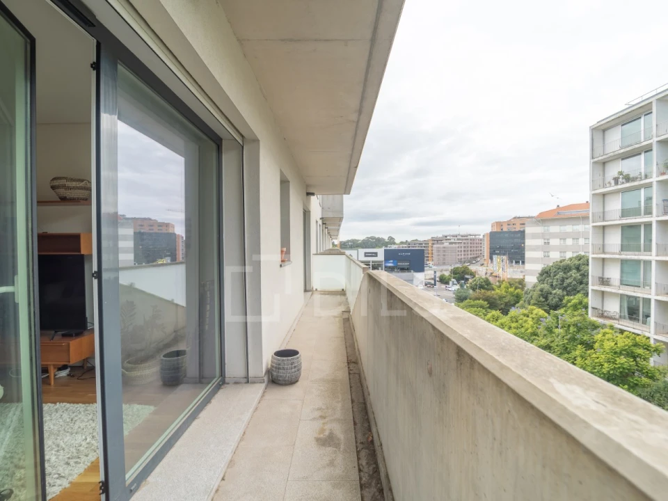 Apartamento T1 para Venda em Lordelo do Ouro e Massarelos Foto 2