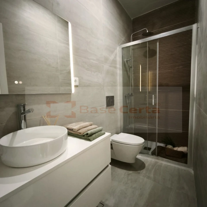 Apartamento T3 para Venda em Benfica Foto 9