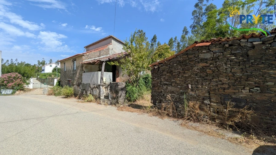 Moradia T2 para Venda em Sertã Foto 3