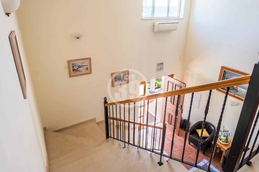 Moradia T4 para Venda em Albufeira e Olhos de Água Foto 15