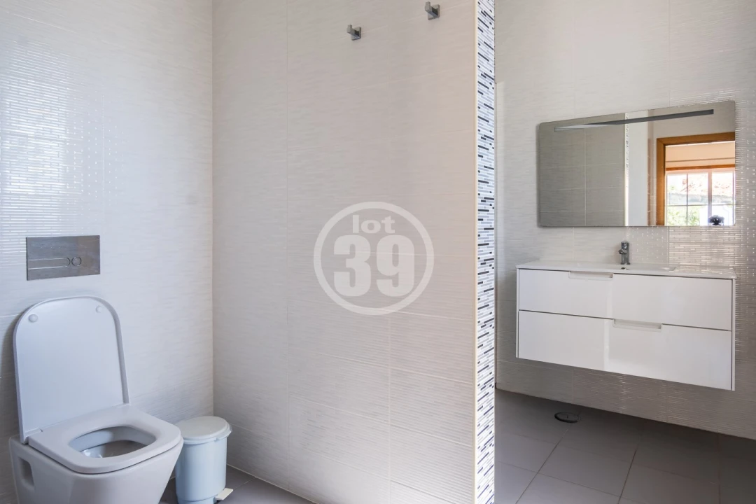 Moradia T4 para Venda em Albufeira e Olhos de Água Foto 23