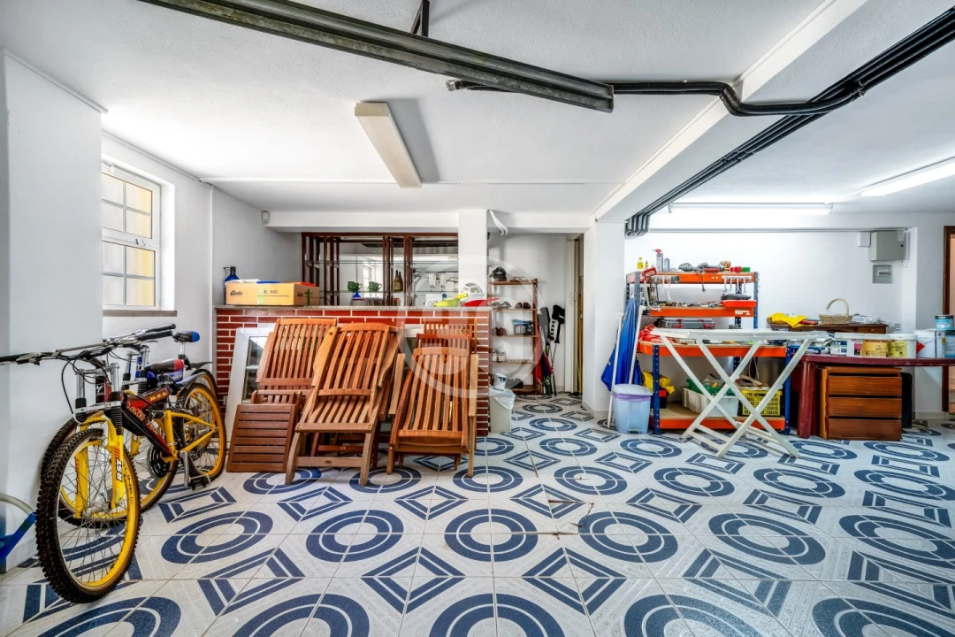 Moradia T5 para Venda em Quarteira Foto 42