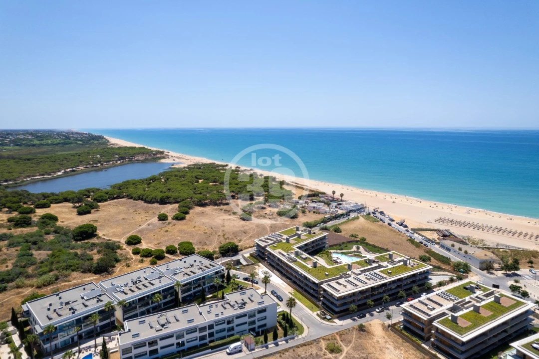 Apartamento T2 para Venda em Quarteira Foto 3