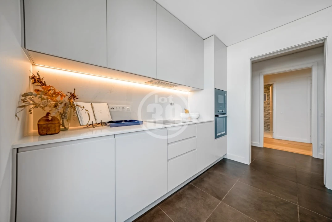 Apartamento T2 para Venda em Quarteira Foto 35