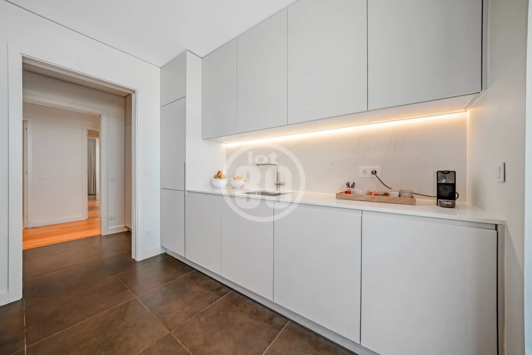 Apartamento T2 para Venda em Quarteira Foto 36