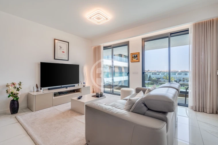 Apartamento T2 para Venda em Albufeira e Olhos de Água Foto 4