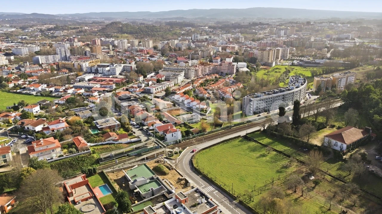 Apartamento T4 para Venda em Vila Nova de Famalicão e Calendário Foto 27