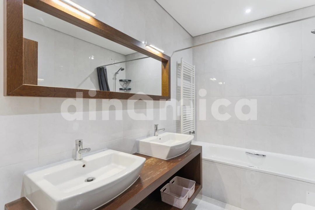 Apartamento T4 para Venda em Vila Nova de Famalicão e Calendário Foto 15