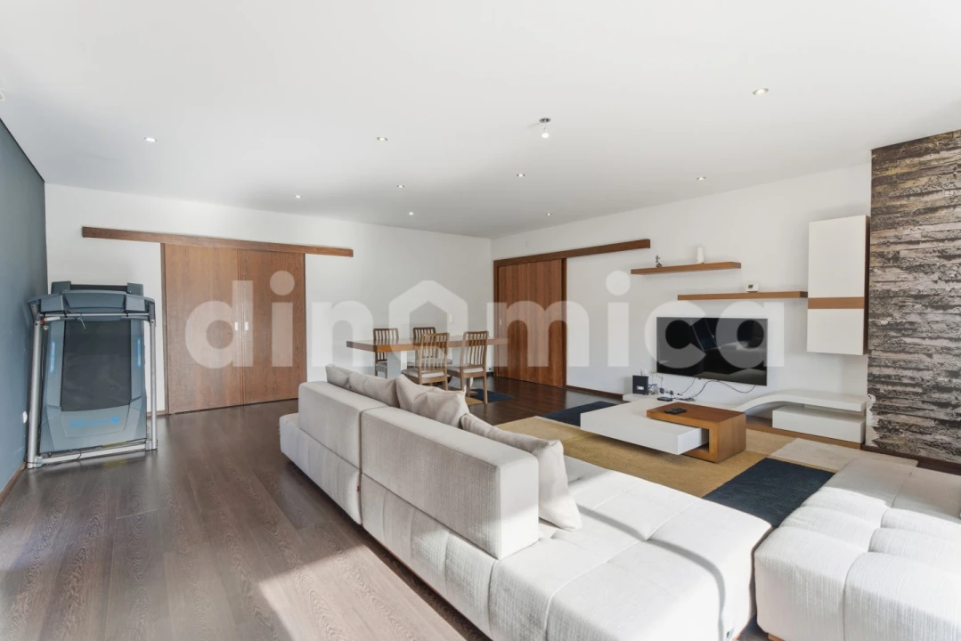 Apartamento T4 para Venda em Vila Nova de Famalicão e Calendário Foto 5