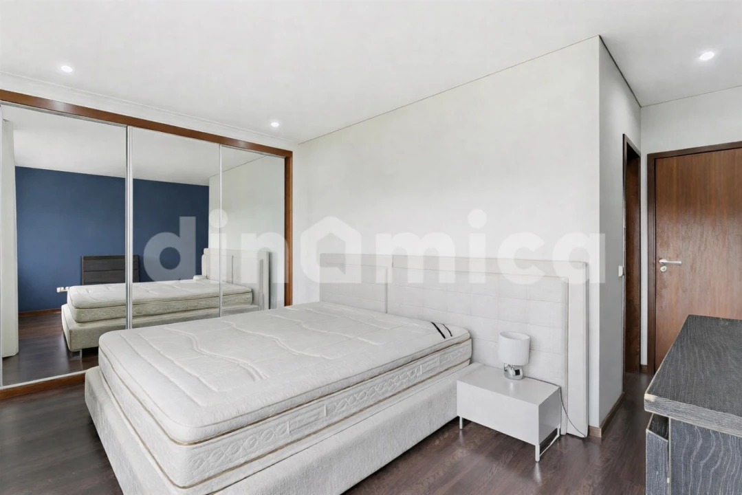 Apartamento T4 para Venda em Vila Nova de Famalicão e Calendário Foto 13