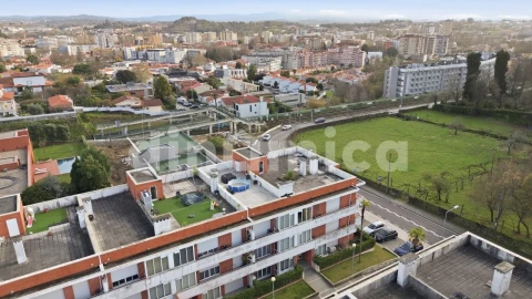 Apartamento T4 para Venda em Vila Nova de Famalicão e Calendário