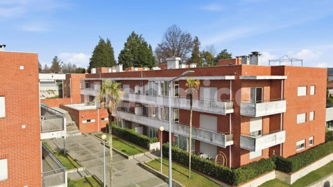 Apartamento T4 para Venda em Vila Nova de Famalicão e Calendário