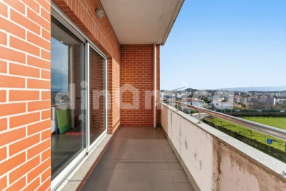 Apartamento T4 para Venda em Vila Nova de Famalicão e Calendário